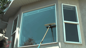 How to Clean Outside Windows You cant Reach