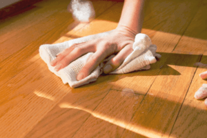 How to Remove White Water Stains From Laminate Flooring