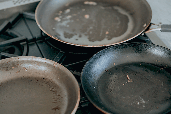 How To Clean Nonstick Pans With Burnt On
